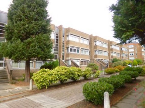 1 bedroom Flat to re...